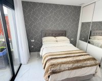 Reventa - Villa - Los Montesinos - La Herada