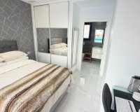 Reventa - Villa - Los Montesinos - La Herada