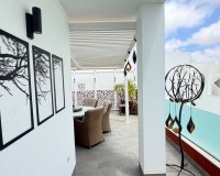 Reventa - Villa - Los Montesinos - La Herada