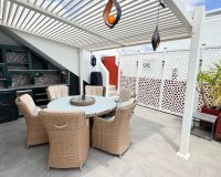 Reventa - Villa - Los Montesinos - La Herada
