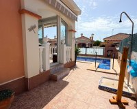 Reventa - Villa - Los Montesinos - La Herada