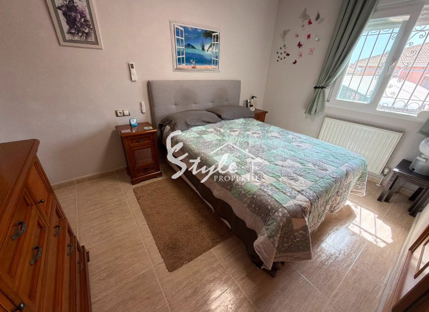 Reventa - Villa - Los Montesinos - La Herada