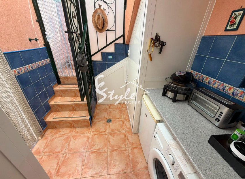 Reventa - Villa - Los Montesinos - La Herada