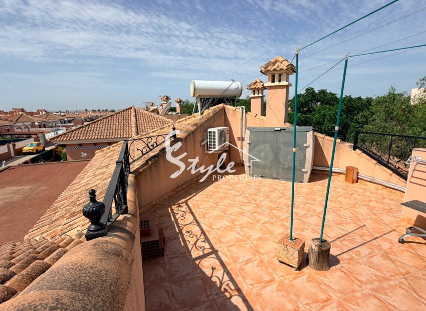 Reventa - Villa - Los Montesinos - La Herada