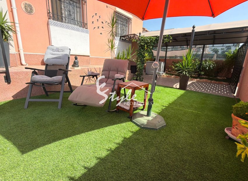 Reventa - Villa - Los Montesinos - La Herada