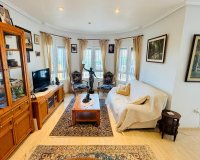 Reventa - Villa - Los Montesinos - La Herada