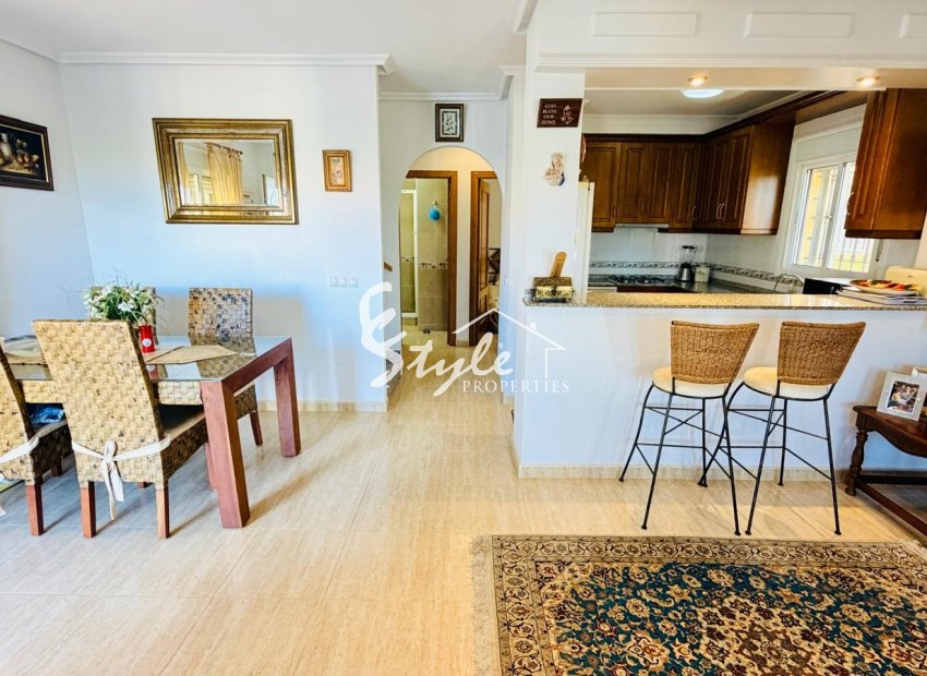 Reventa - Villa - Los Montesinos - La Herada