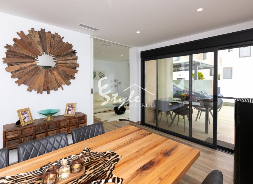 Reventa - Villa - Los Montesinos