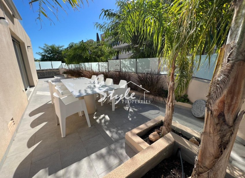 Reventa - Villa - Mil Palmeras