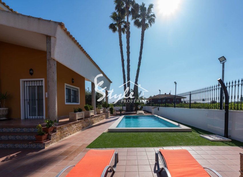 Reventa - Villa - Orihuela - Correntías Medias