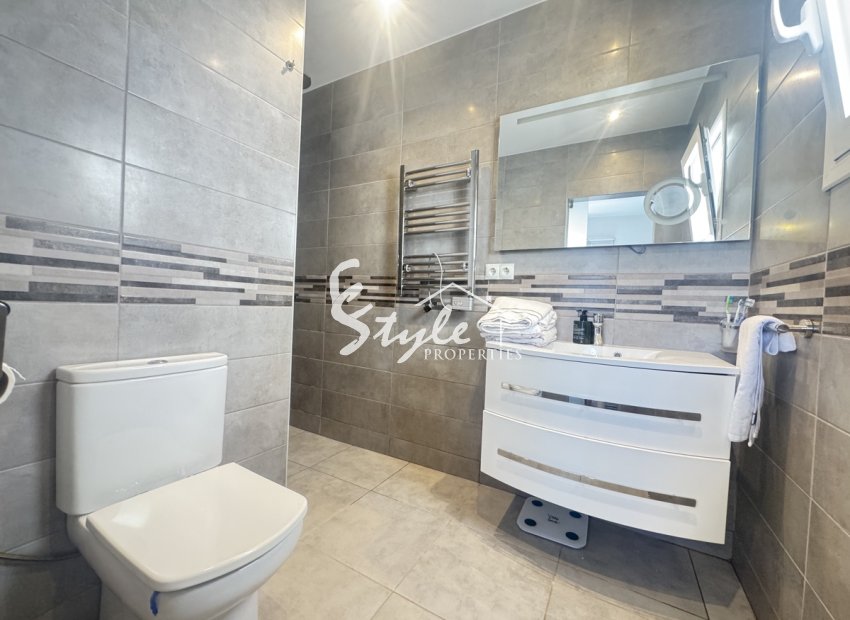 Reventa - Villa - Orihuela-Costa - Blue Lagoon