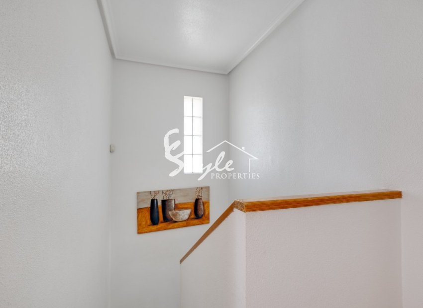 Reventa - Villa - Orihuela-Costa - calle Nicolas de  Bussi,22