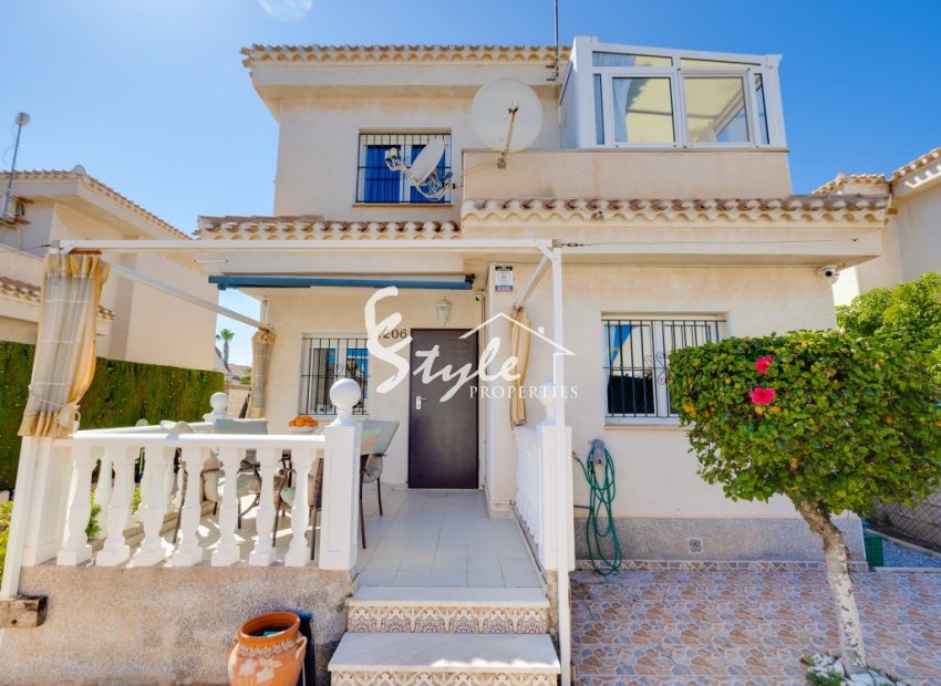 Reventa - Villa - Orihuela-Costa - calle Nicolas de  Bussi,22
