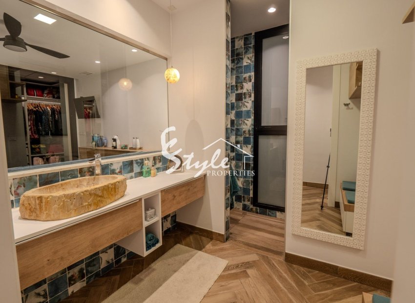 Reventa - Villa - Orihuela Costa  - Las Colinas Golf