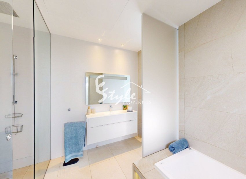 Reventa - Villa - Orihuela Costa  - Las Colinas Golf