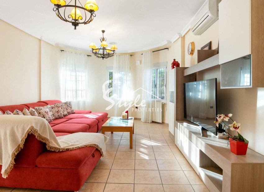 Reventa - Villa - Orihuela-Costa - Los Almendros-La Florida