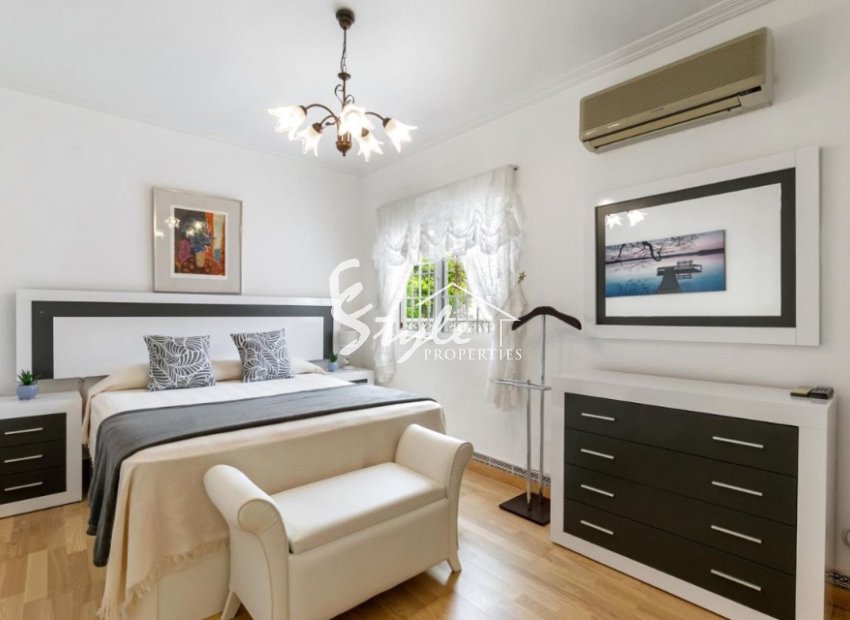 Reventa - Villa - Orihuela Costa  - Playa Flamenca