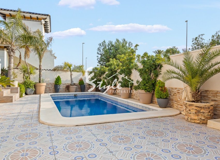 Reventa - Villa - Orihuela Costa  - Playa Flamenca