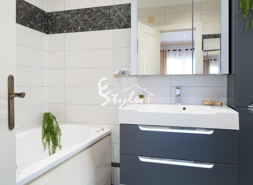 Reventa - Villa - Orihuela-Costa - Playa Flamenca