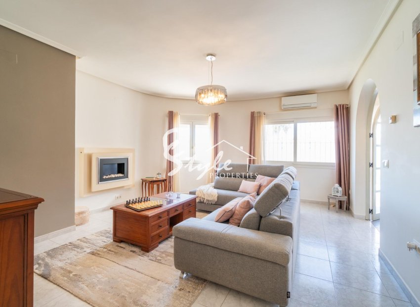 Reventa - Villa - Orihuela-Costa - Playa Flamenca