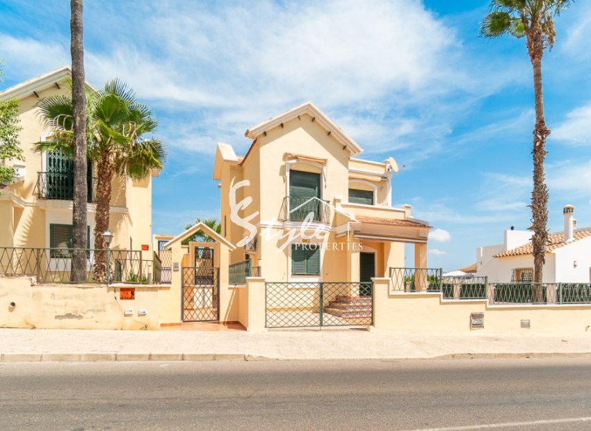 Reventa - Villa - Orihuela Costa  - Villamartin