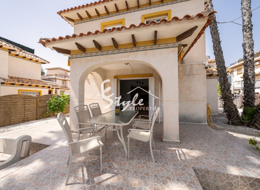 Reventa - Villa - Playa Flamenca