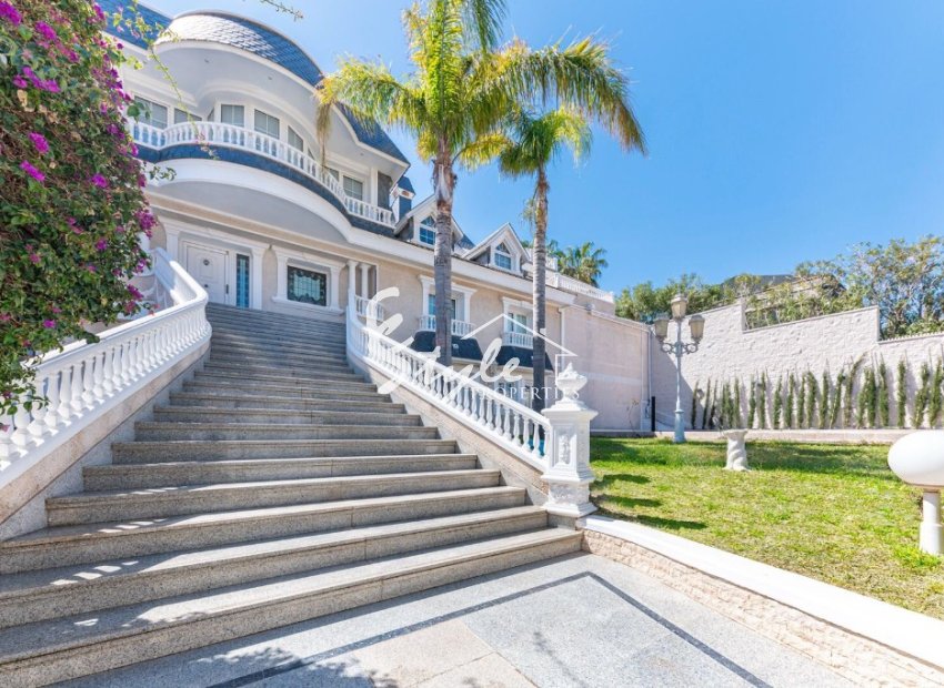 Reventa - Villa - Playa San Juan