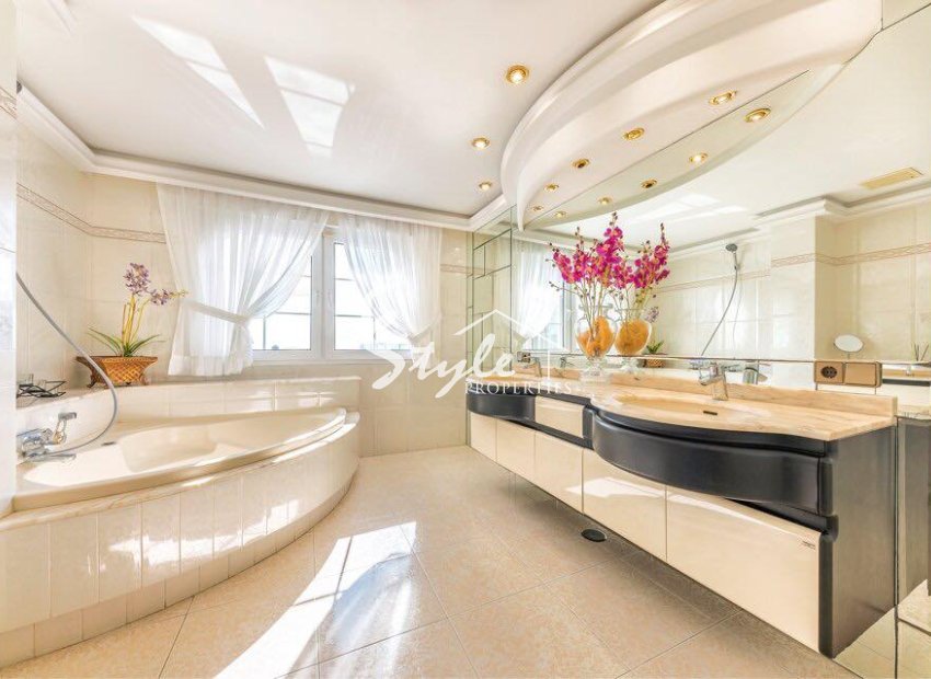 Reventa - Villa - Playa San Juan