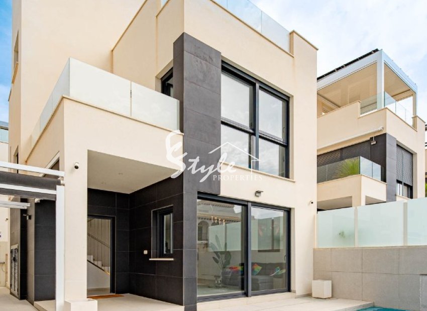 Reventa - Villa - Punta Prima