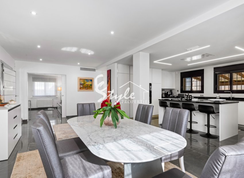 Reventa - Villa - San Juan Alicante - Frank Espinós