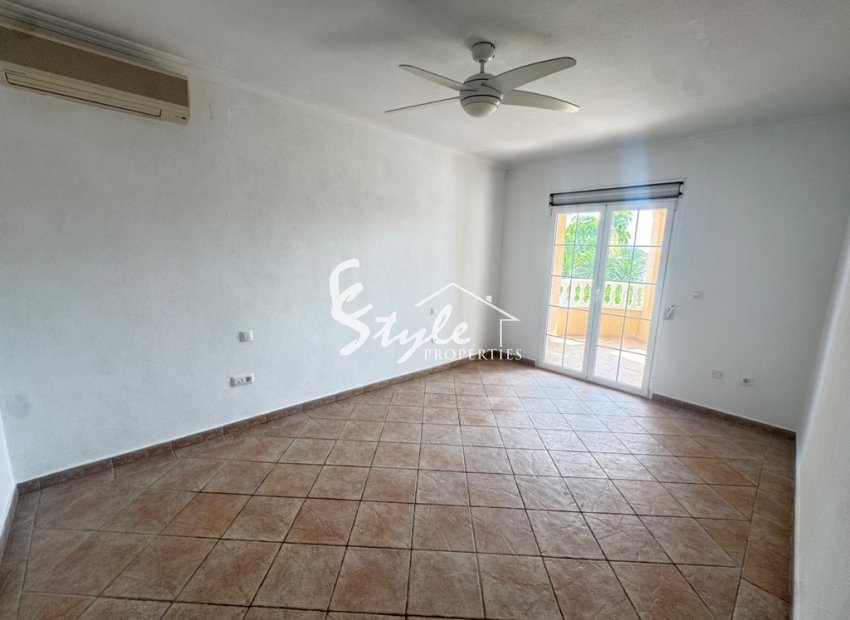 Reventa - Villa - San Miguel De Salinas