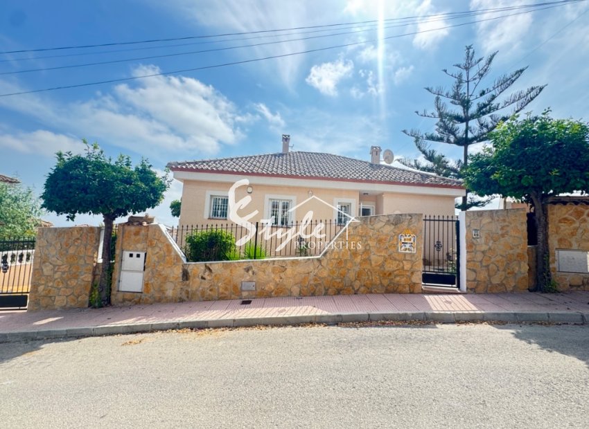 Reventa - Villa - San Miguel De Salinas