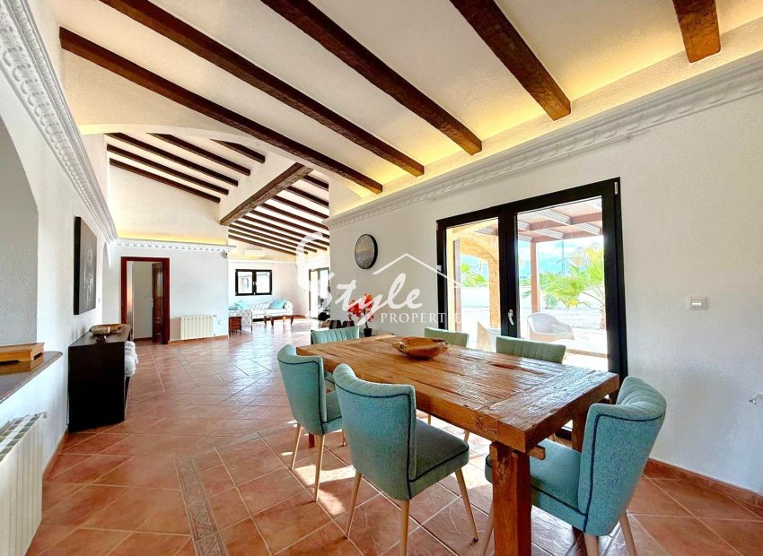 Reventa - Villa - San Miguel De Salinas