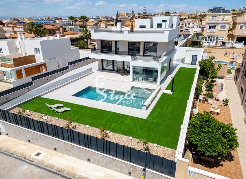 Reventa - Villa - Torrevieja - Aguas Nuevas