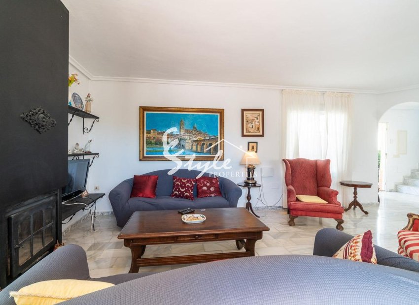 Reventa - Villa - Torrevieja - Cala de cabo cervera