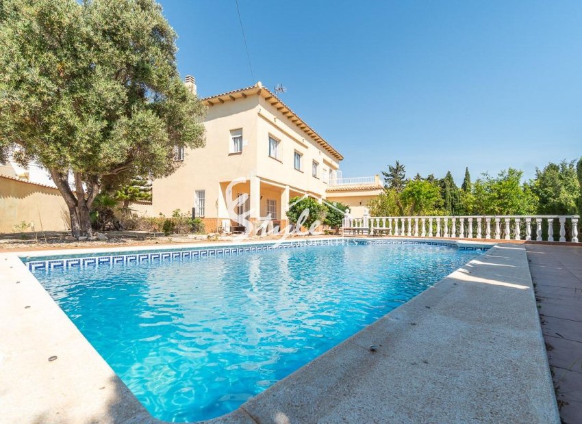 Reventa - Villa - Torrevieja - Cala de cabo cervera
