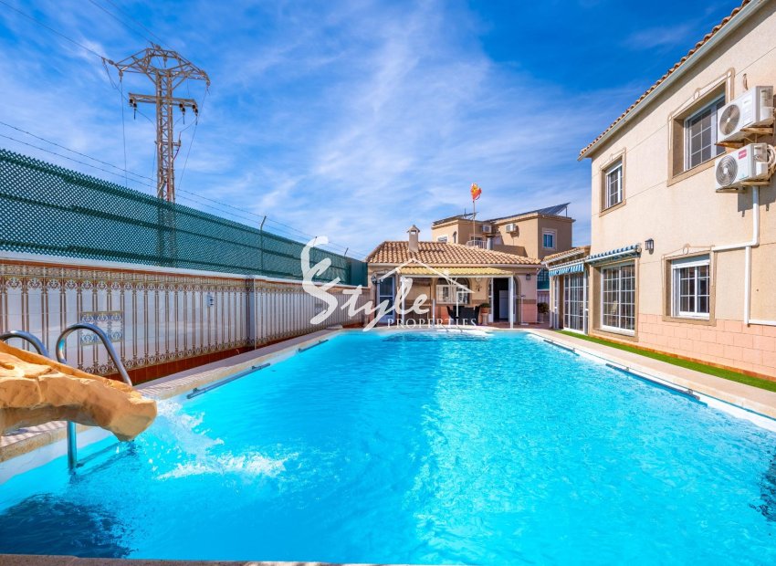 Reventa - Villa - Torrevieja - El Chaparal