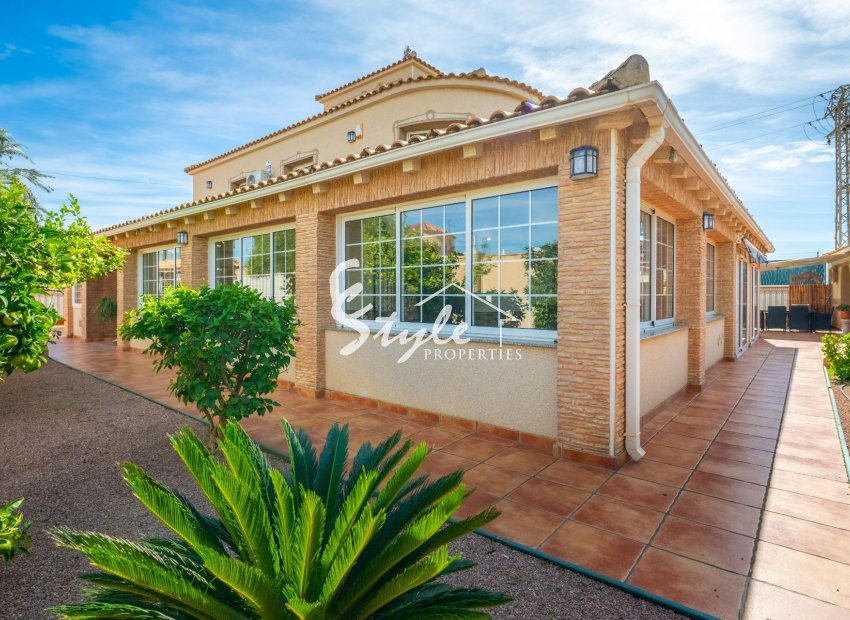 Reventa - Villa - Torrevieja - El Chaparal