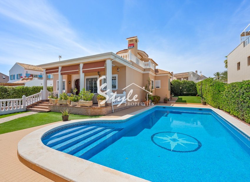 Reventa - Villa - Torrevieja - La Mata