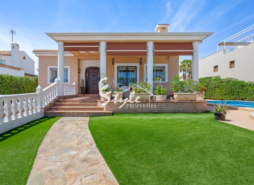 Reventa - Villa - Torrevieja - La Mata
