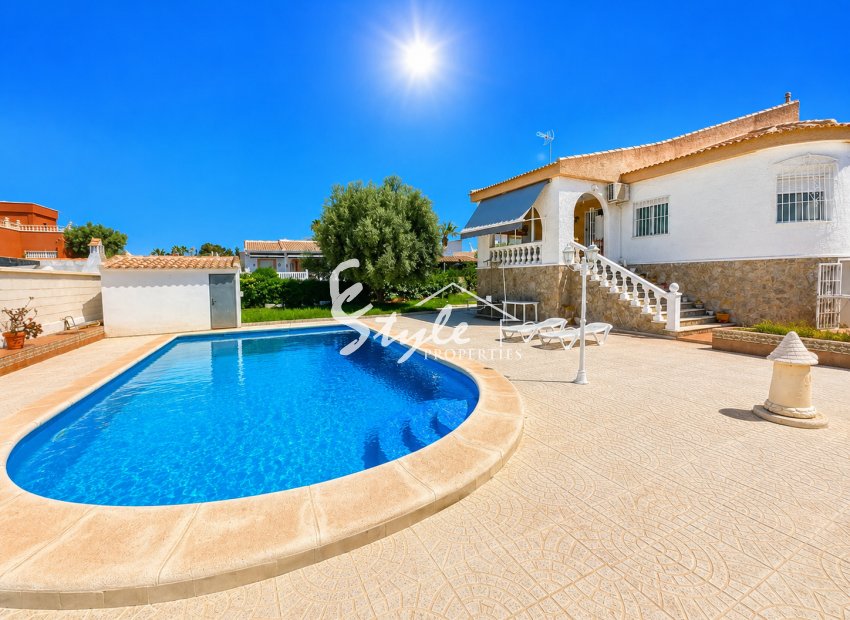 Reventa - Villa - Torrevieja - La Siesta