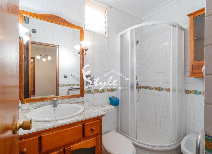 Reventa - Villa - Torrevieja - Los altos