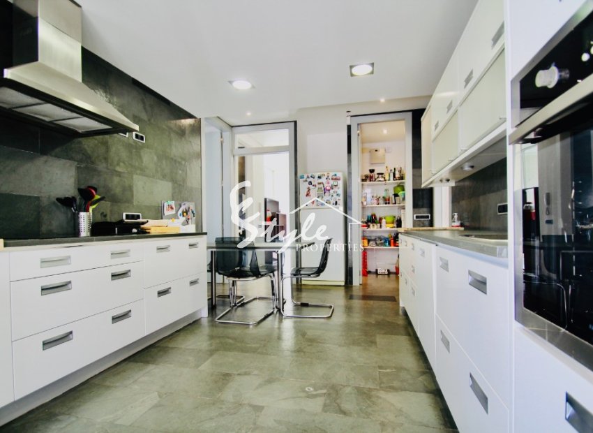 Reventa - Villa - Torrevieja  - Los Balcones