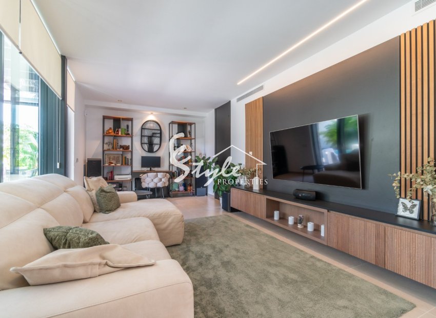 Reventa - Villa - Torrevieja  - Los Balcones