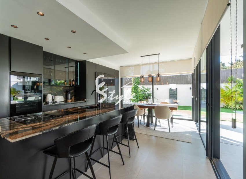 Reventa - Villa - Torrevieja  - Los Balcones