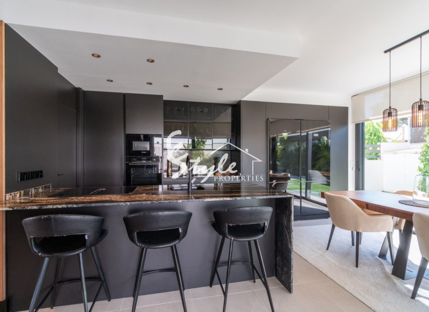 Reventa - Villa - Torrevieja  - Los Balcones