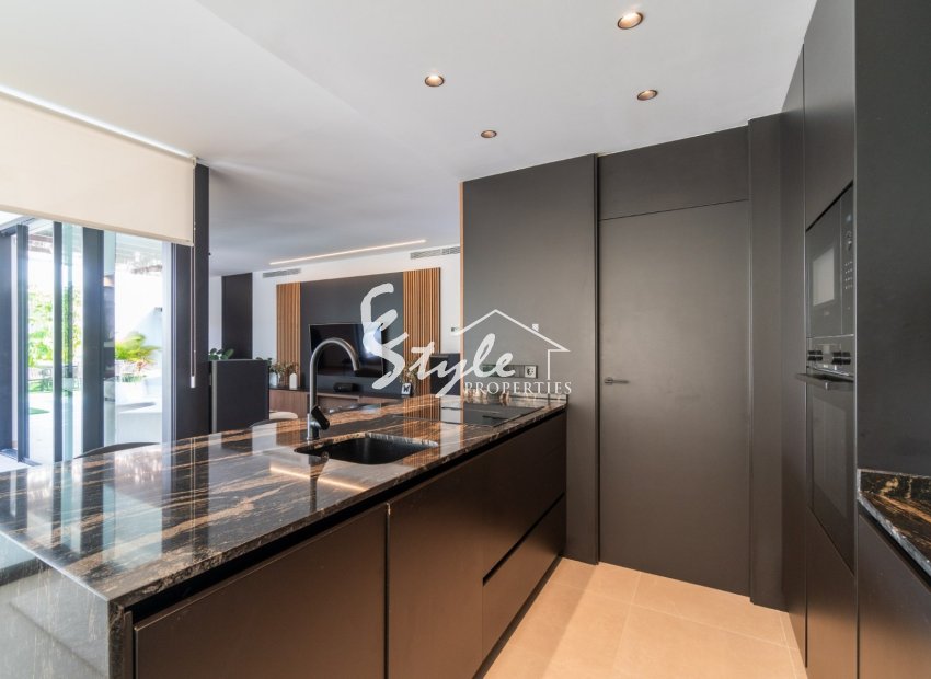 Reventa - Villa - Torrevieja  - Los Balcones