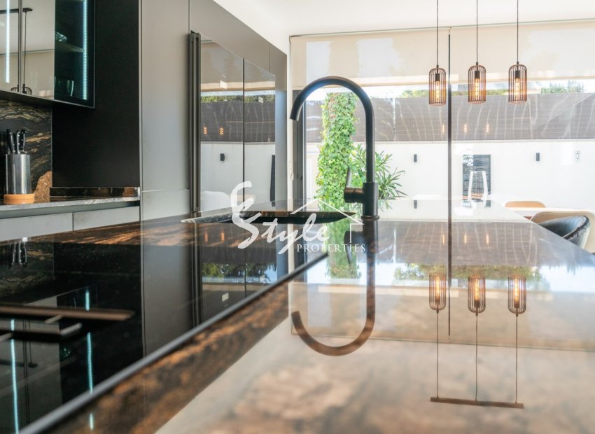 Reventa - Villa - Torrevieja  - Los Balcones