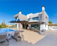 Reventa - Villa - Torrevieja - Los Balcones