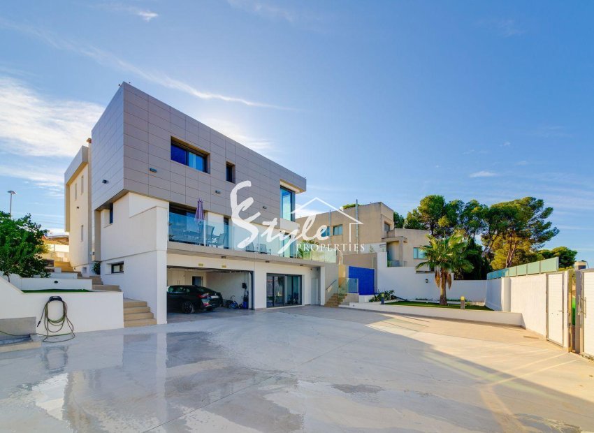 Reventa - Villa - Torrevieja - Los Balcones